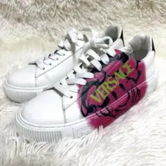 Item thumbnail for item 472f9330-6fca-416a-bcec-cbb72ece7917