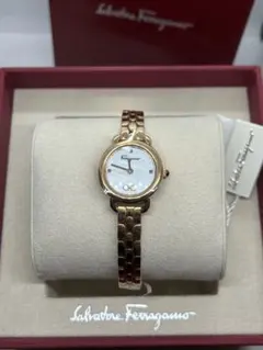 新品正規品フェラガモ Ferragamo VARINA バリナ クォーツ 腕時計 