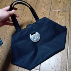 黒 ハンドバッグ