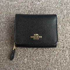 R@他アプリでも出品中 様専用COACH ブラックレザー 三つ折り財布　美品