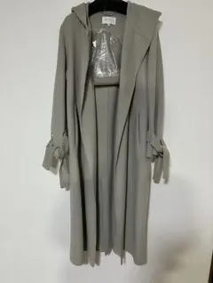 BEIGE, ウールロングコート/フード付き