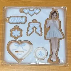 NiziU リオ　アクリルスタンドキーホルダー　アクスタ　AWAKE