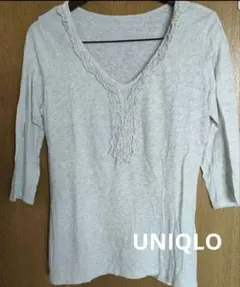 ユニクロ　七分袖カットソー　フリル