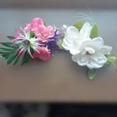 フラダンス用大きめ　花のヘアアクセサリー２個