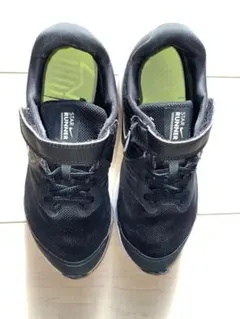 Nike Star Runner ブラックスニーカー