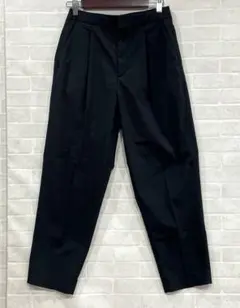 美品　UNIQLO✖️Theory黒 感動パンツ　スラックス センタープレス