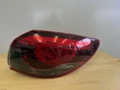 アテンザ　右テールライトのサムネイル