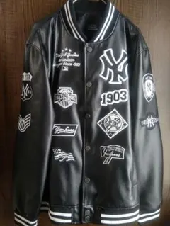 MLB ヤンキース PUレザー スタジャン サイズ 110 XLサイズぐらい