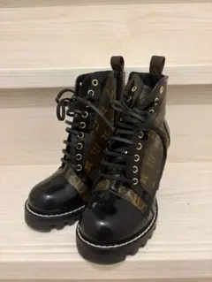 本日限定 LOUIS VUITTON ルイ・ヴィトン モノグラム レースアップのサムネイル