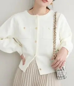 ポリニット金釦ポケ付きカーディガン　オフホワイト