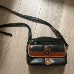 レザーショルダーバッグ