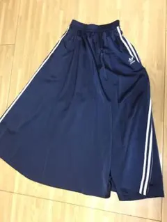 最終値引き【adidasoriginals 】完売商品 ロングスカート