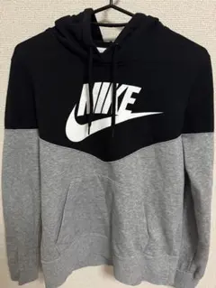 NIKE レディースパーカー