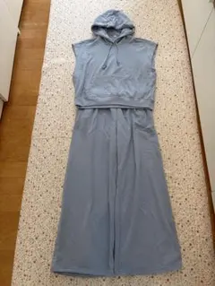 ユニクロ　スウェット　セットアップ　ブルーグレー