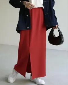 HUG.U ロングタイトスカートのサムネイル