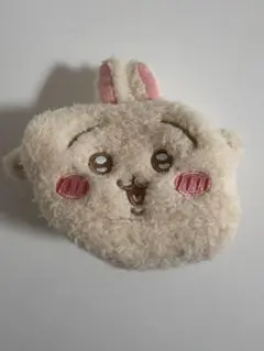 ちいかわ うさぎ ミニふわふわキャラメルポーチ