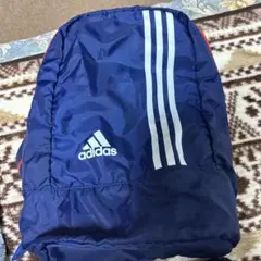 adidas ネイビー リュック