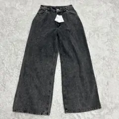 新品タグ付 GRL タックデニム ワイドパンツ L 黒 ケミカルウォッシュのサムネイル