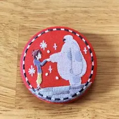 ディズニー 刺繍缶バッジ2 ベイマックス　缶バッジ　匿名配送