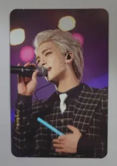 廃盤 SHINee ジョンヒョン 詩集 山荷葉 산하엽 - メルカリ
