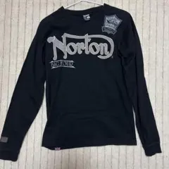 新品未使用タグ付きNortonノートン ロンT  ロゴ刺繍  長袖　両面プリント ノートン ユニオンジャック柄 MAXロゴ刺繍 長袖Tシャツ ロン