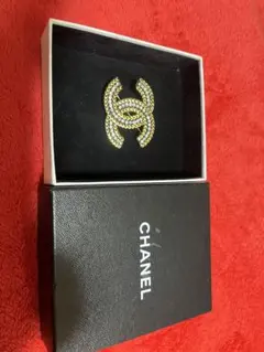 T&T様 CHANEL ココマーク フェザー ブローチ ゴールド - メルカリ