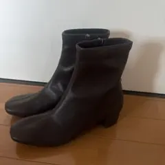 アシックスブーツ