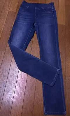 ユニクロ　キッズデニムパンツ　140cm