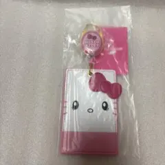 USJ限定 ハローキティ　リール付チケットホルダー　パスケース