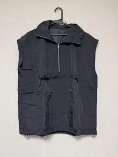 黒 フード付き ノースリーブベスト