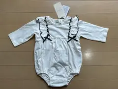 バースデイ新品タグ付き ベビー ロンパース 長袖 フリル リボン 白 70cm