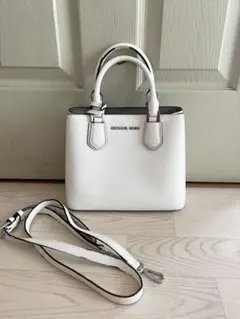 MICHAEL KORS ホワイト ハンドバッグ