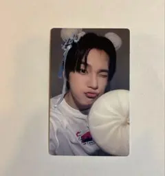 EVNNE パクハンビン hello82 サイン入り アルバム　新品未開封 EVNNE Hello82 パクハンビン サイン入りアルバム Amazon.co.jp