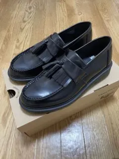 Dr. Martens エイドリアン タッセルローファー