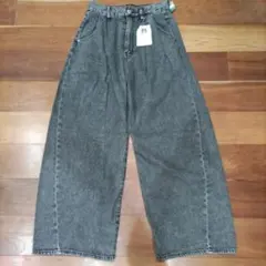 カーブデニム　ワイドパンツ　しまむら　田中里奈