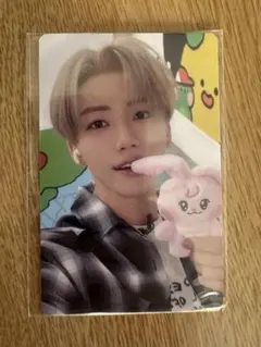 Item thumbnail for item 2e7bc665-0a10-4c10-8a0f-4d155be999f8