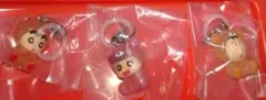 クレヨンしんちゃん みんなでくまパジャマ めじるしアクセサリー
