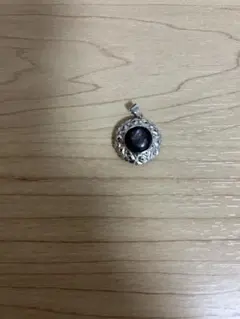 ハイパーシンペンダントトップ(金運石)など