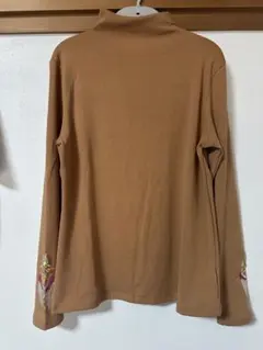 レディース ハイネック 長袖カットソー 刺繍デザイン コットン ストレッチ 新品