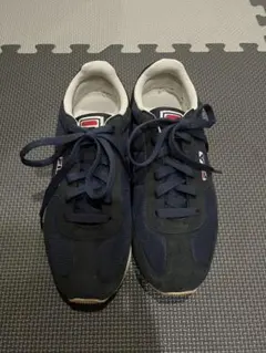 フィラ スニーカー