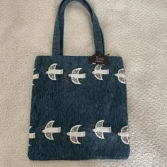 鳥のプリント トートバッグ 青