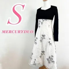 MERCURYDUO ドッキングワンピース Sサイズ　花柄　ニット　きれいめ
