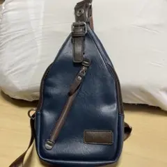 ネイビー スリングバッグ 合成皮革