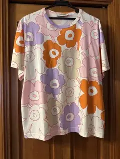 新品未使用　marimekko 花柄 半袖Tシャツ Lサイズのサムネイル