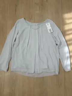 新品未使用　COMME CA ISM アクセサリー付きブラウスM ライトグレー
