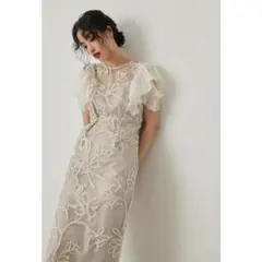 極美品 kana カナ niana ニアナ ワンピース 結婚式 お呼ばれ Mのサムネイル
