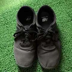 New Balance 黒 スニーカー