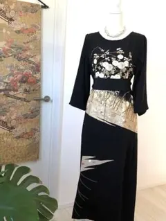 黒留袖リメイクワンピース　ドレス　花柄　金駒刺繍 長袖　128センチ　丈詰め可