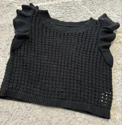 肩フリル付き 黒透かし編み ノースリーブ ニット
