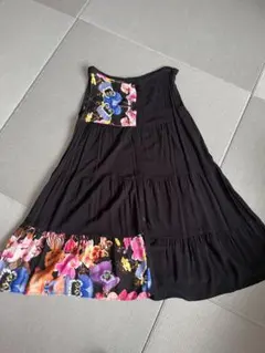お値下げ　Desigual フラワープリント フレアスカート XLのサムネイル